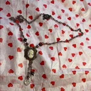 cameo Purple Beaded Vintage-Style Cameo Pendant Necklace